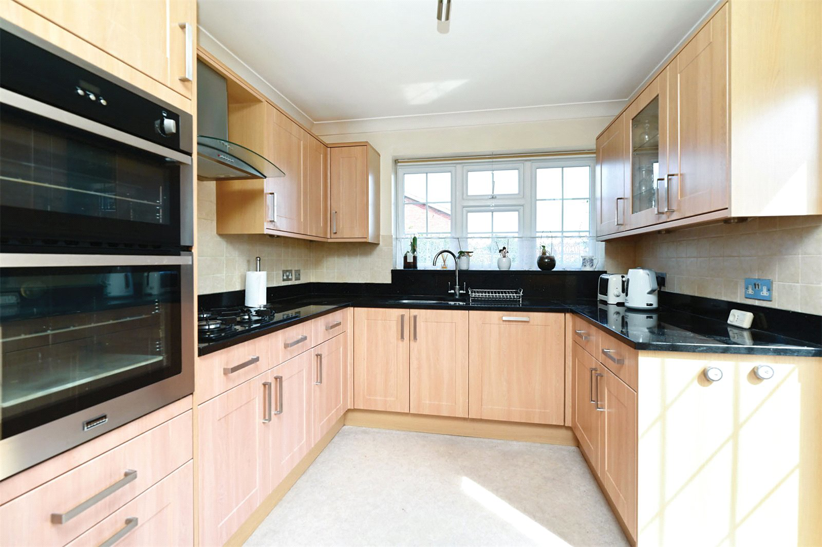 Avon Close, Ash, Guildford, Surrey, GU12, photo 3