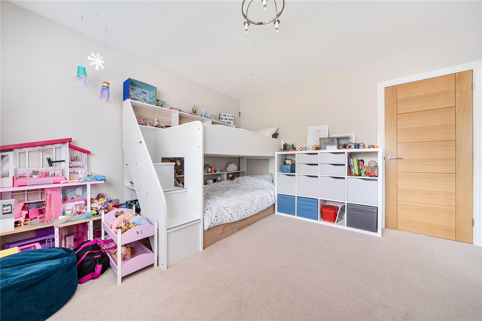 Silver Court, Hartley Wintney, Hampshire, RG27, photo 13