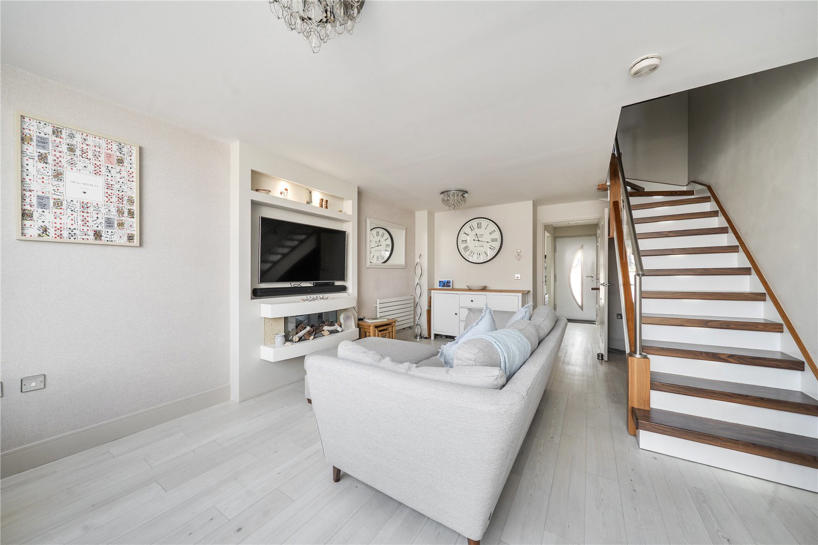 Hatts Close, Hartley Wintney, Hook, Hampshire, RG27, photo 4