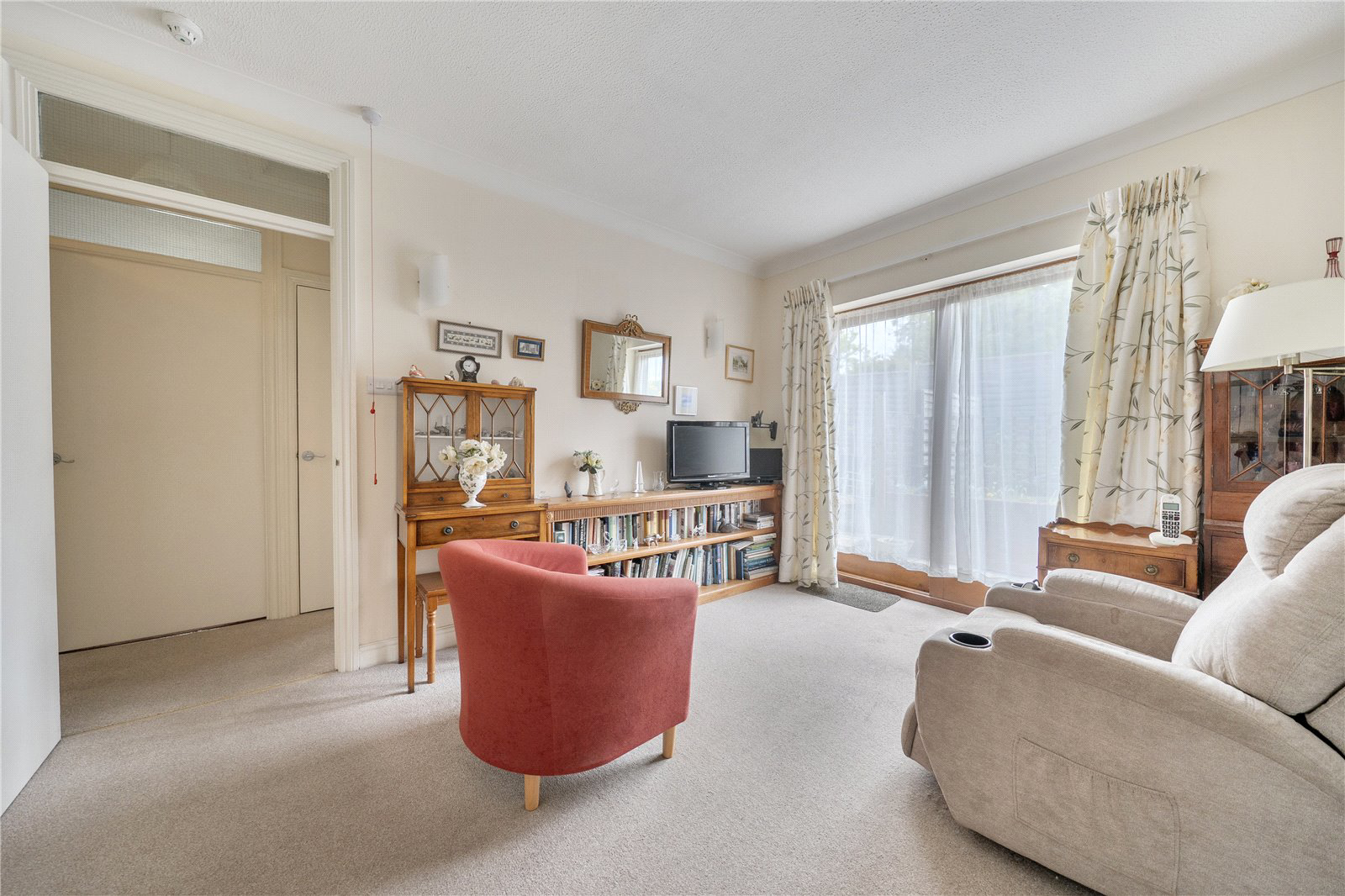 Hartford Court, Hartley Wintney, Hook, Hampshire, RG27, photo 4