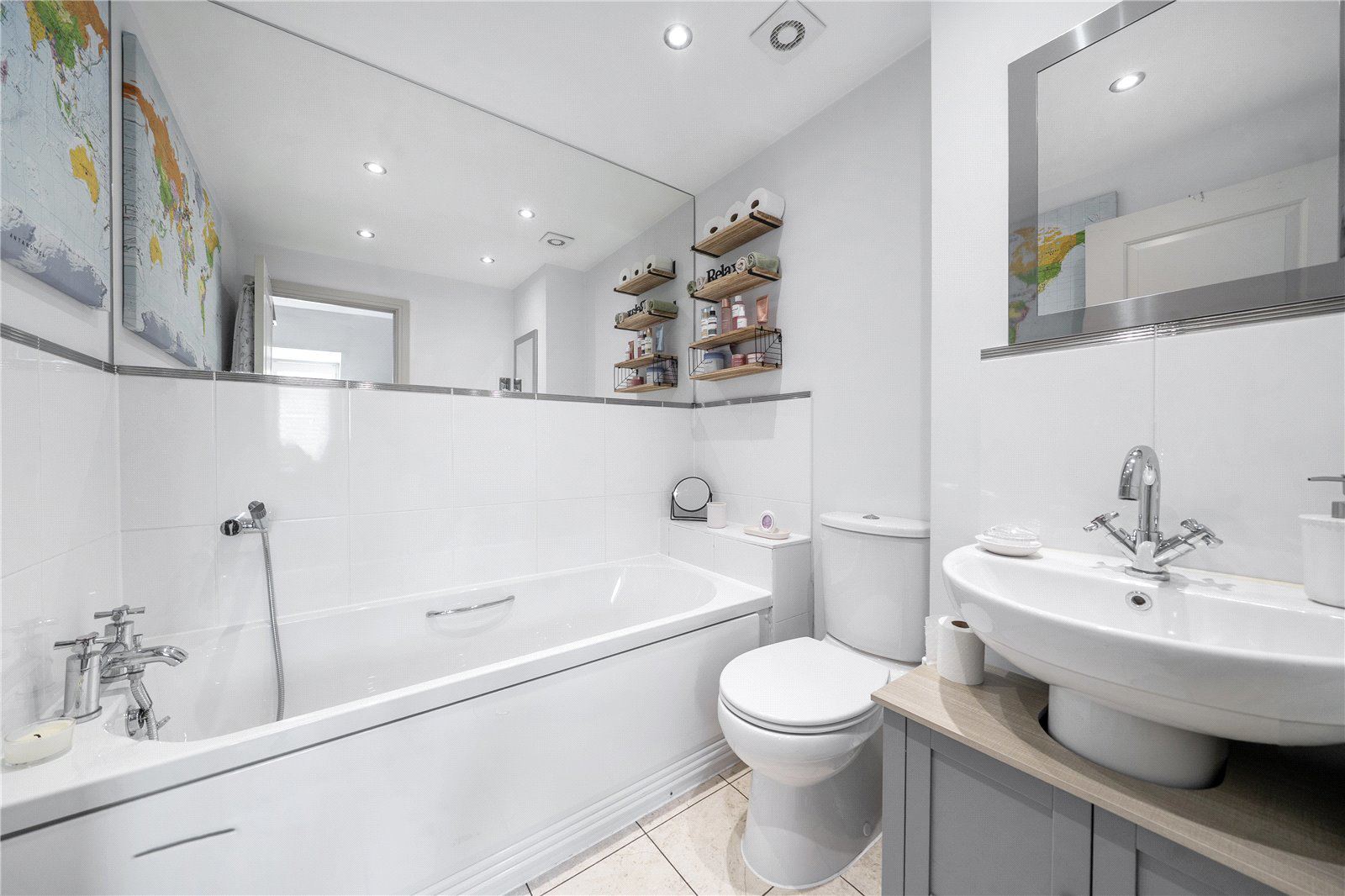 Hatts Close, Hartley Wintney, Hook, Hampshire, RG27, photo 16