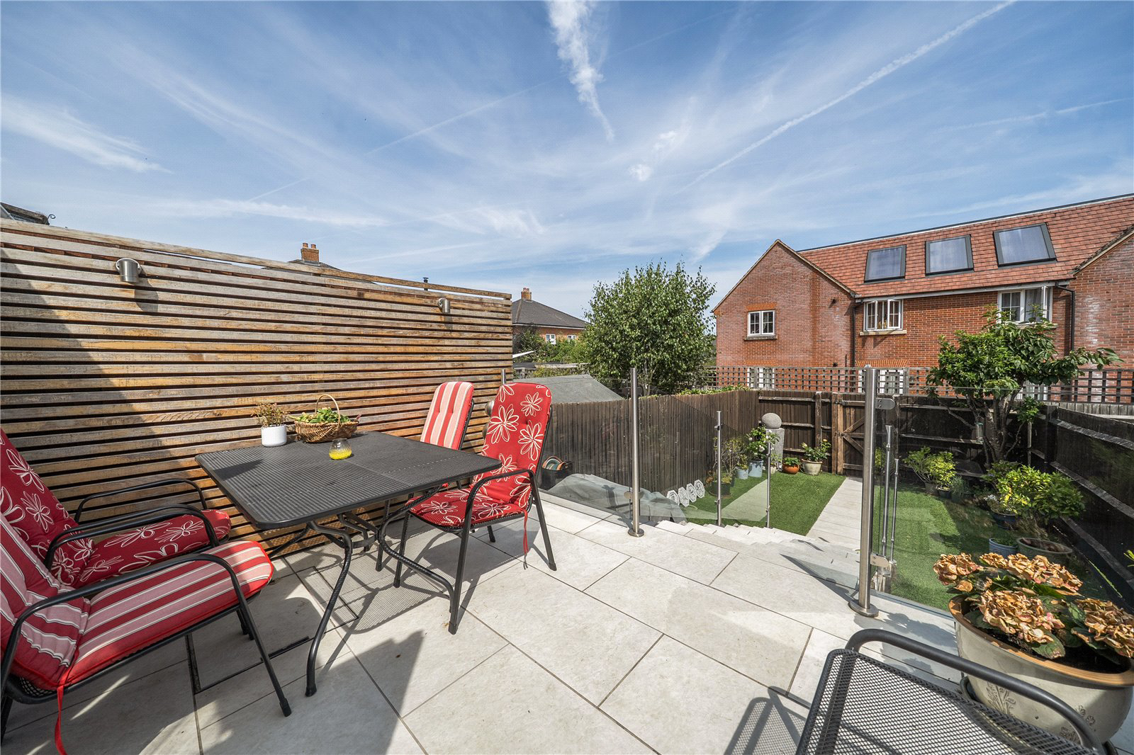 Hatts Close, Hartley Wintney, Hook, Hampshire, RG27, photo 17