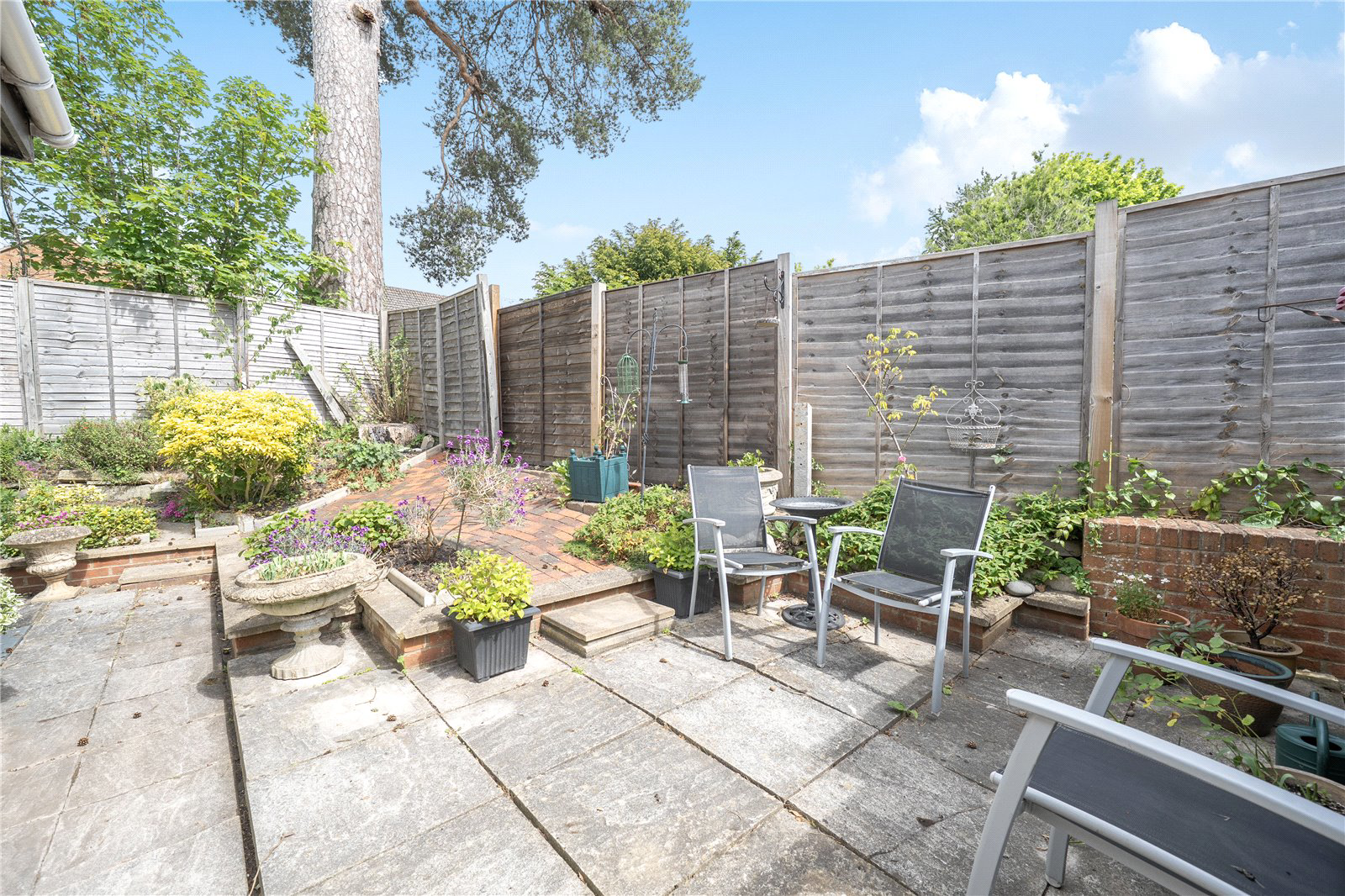 Hartford Court, Hartley Wintney, Hook, Hampshire, RG27, photo 12