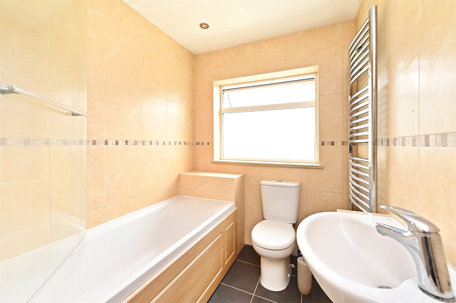 Frensham Close, Yateley, Hampshire, GU46, photo 5