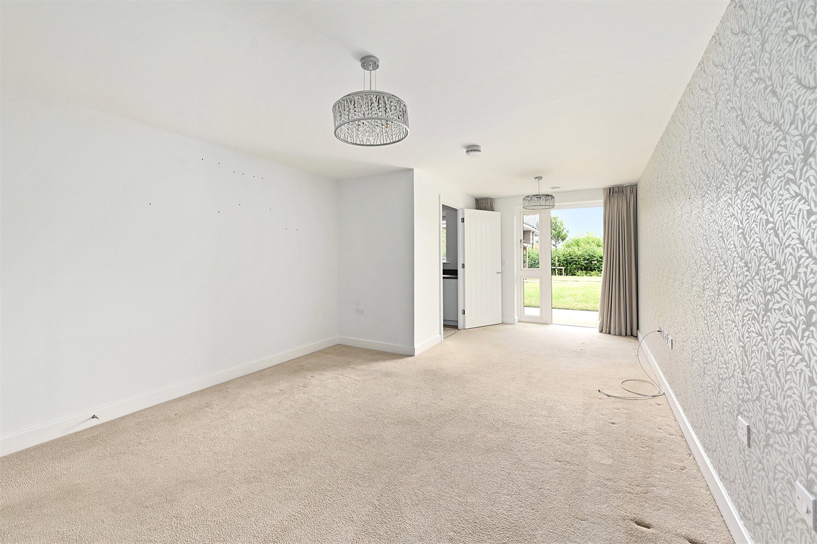 Station Road, Hook, Hampshire, RG27, photo 2