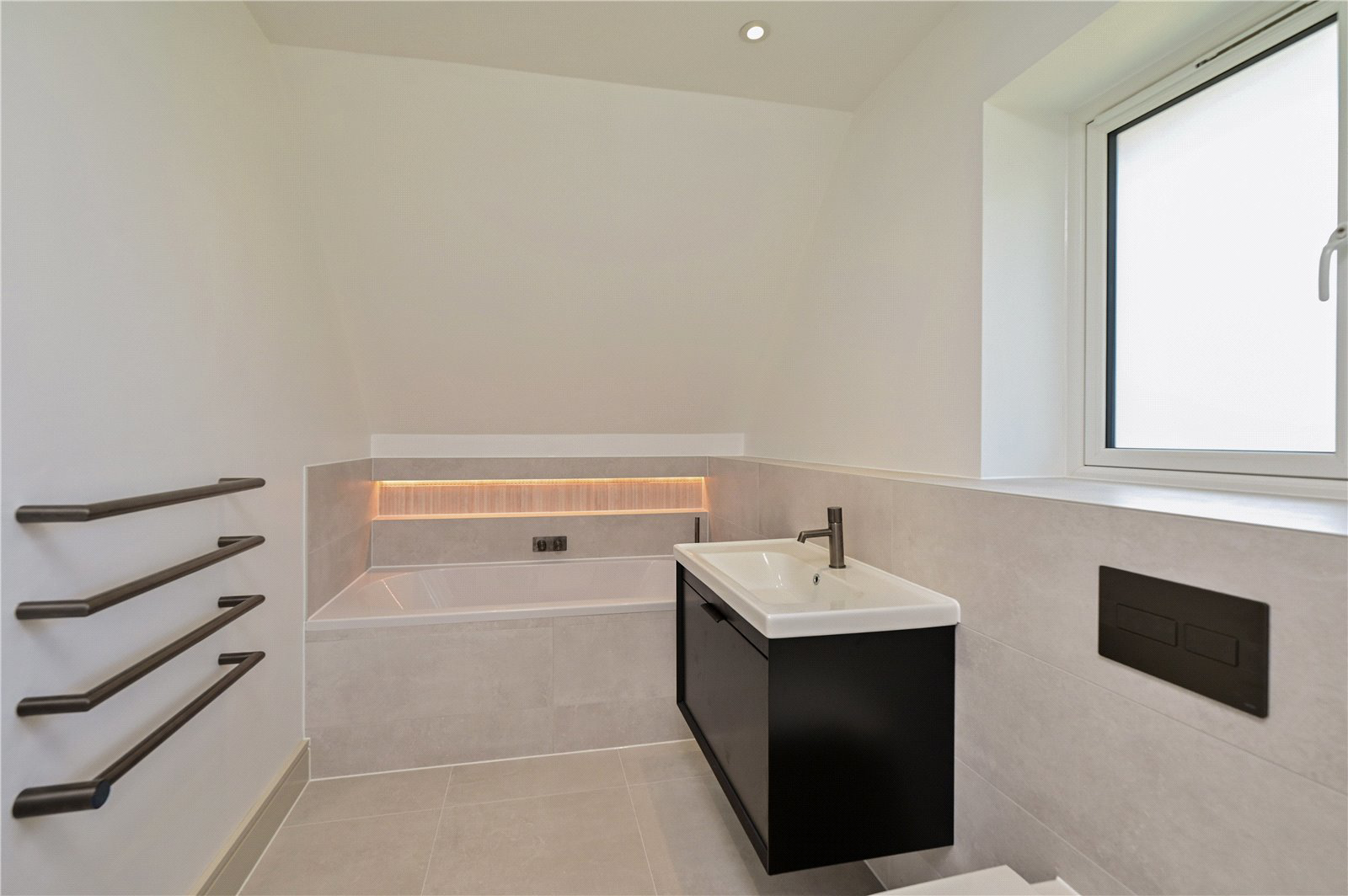 Elm Hill, Normandy, Guildford, Surrey, GU3, photo 15