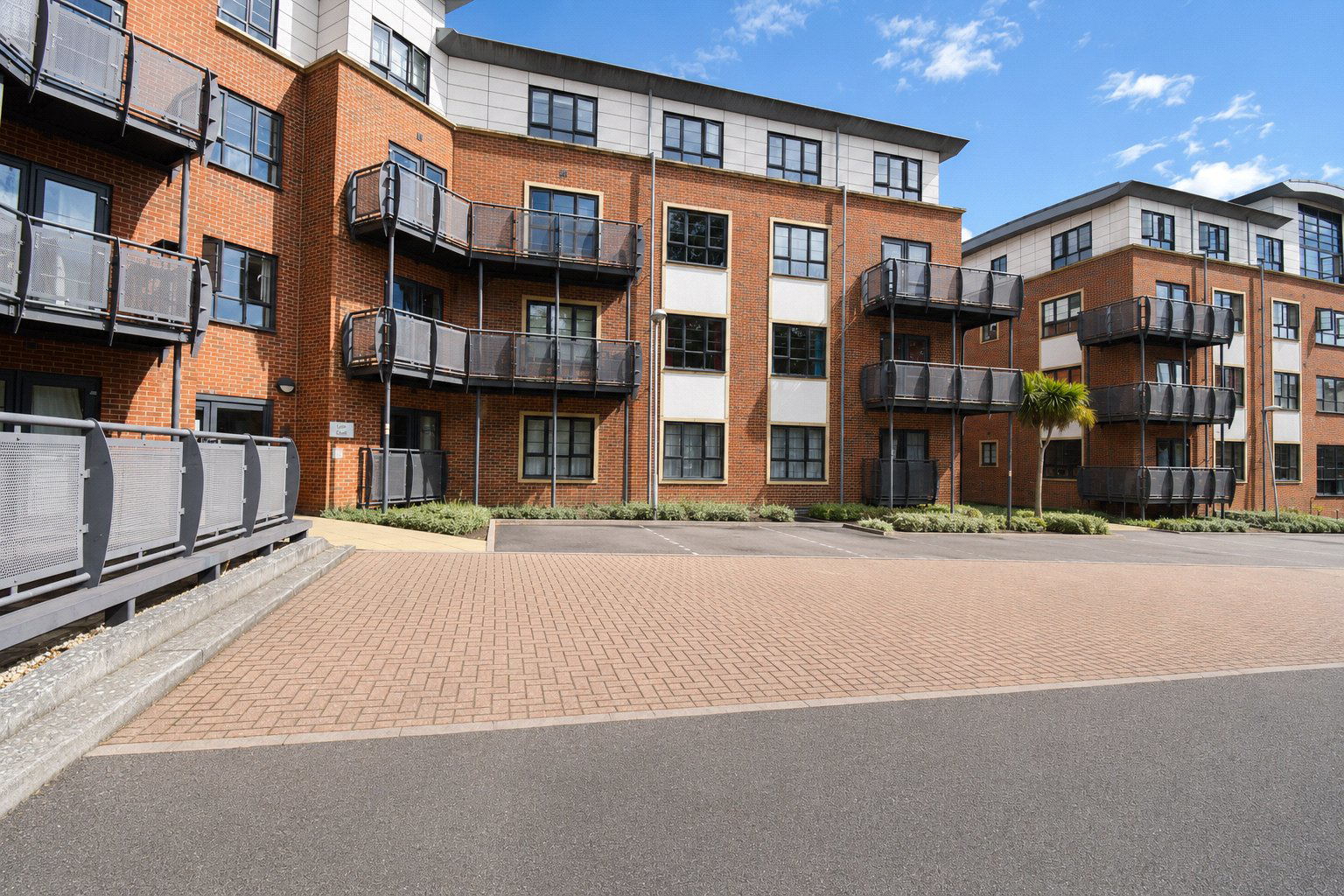 Wallis Square, Farnborough, Hampshire, GU14