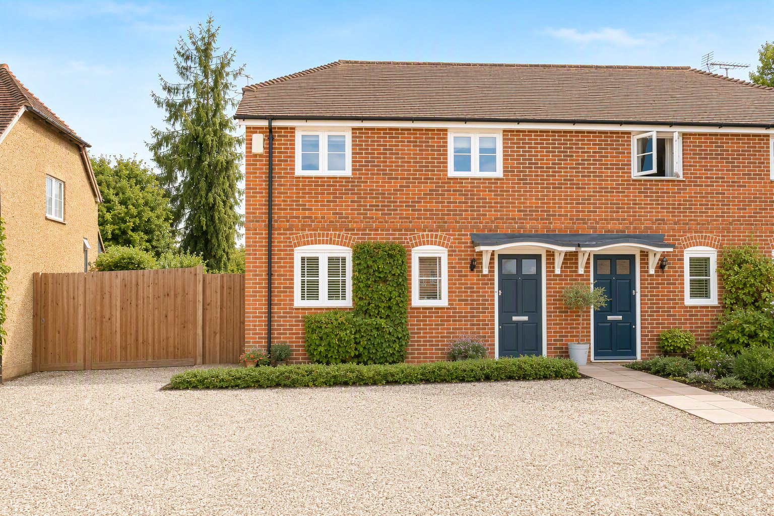 Hook Road, North Warnborough, Hook, Hampshire, RG29