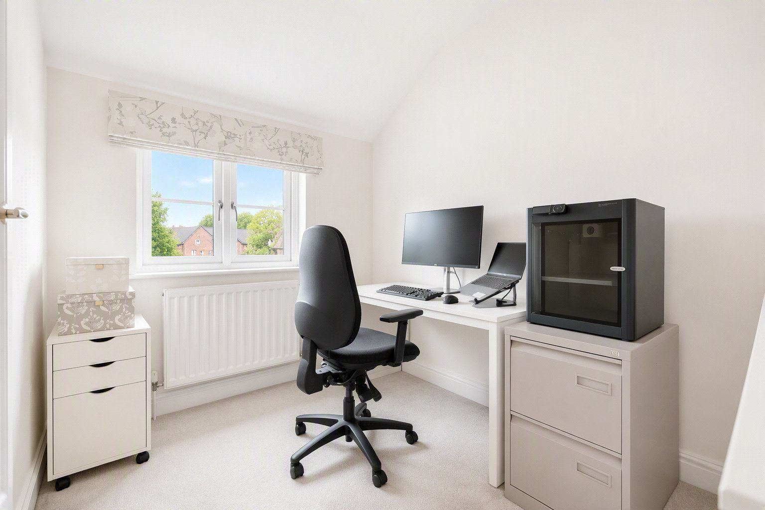 Hook Road, North Warnborough, Hook, Hampshire, RG29, photo 12