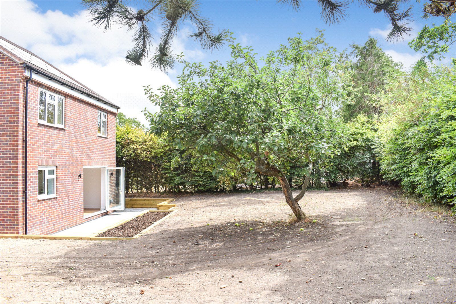 Kingsley Road, Eversley, Hampshire, RG27, photo 4