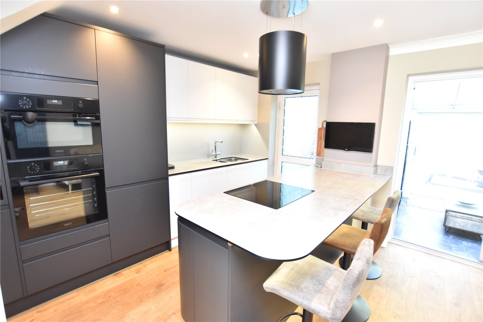 Nash Close, Farnborough, Hampshire, GU14, photo 6
