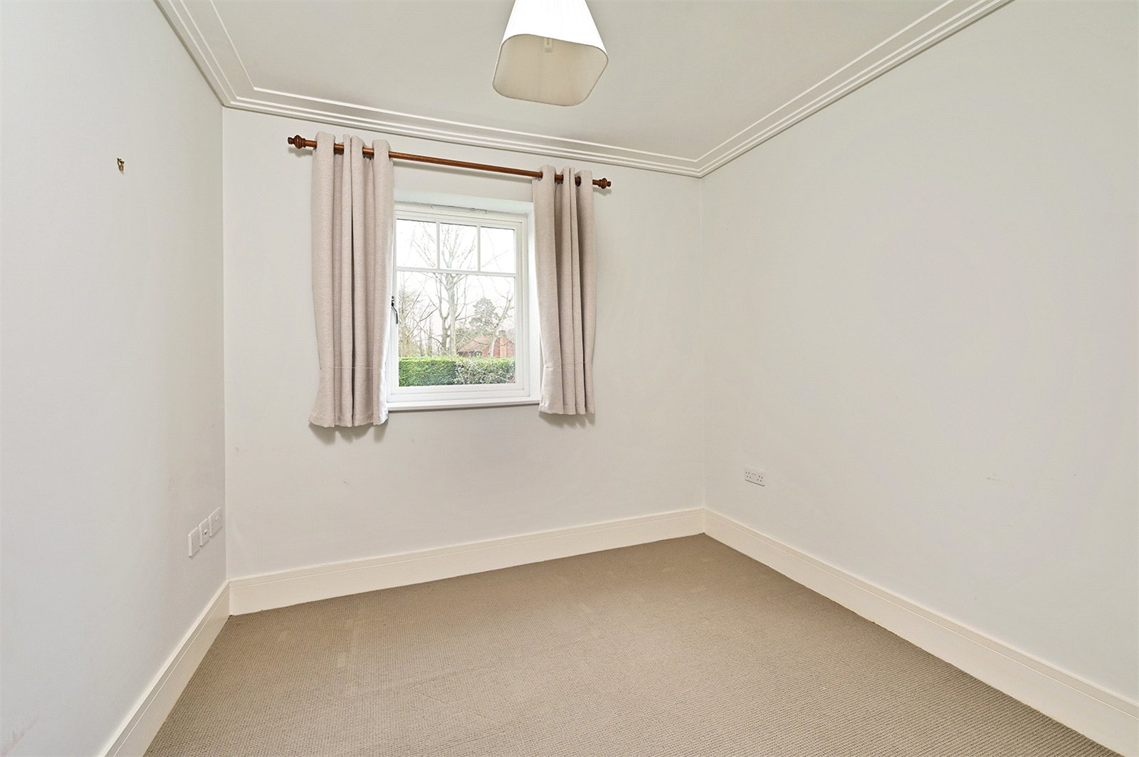 Robins Gardens, Fleet, Hampshire, GU51, photo 11