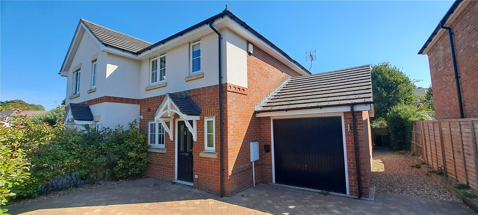 Woodlands Road, Farnborough, Hampshire, GU14