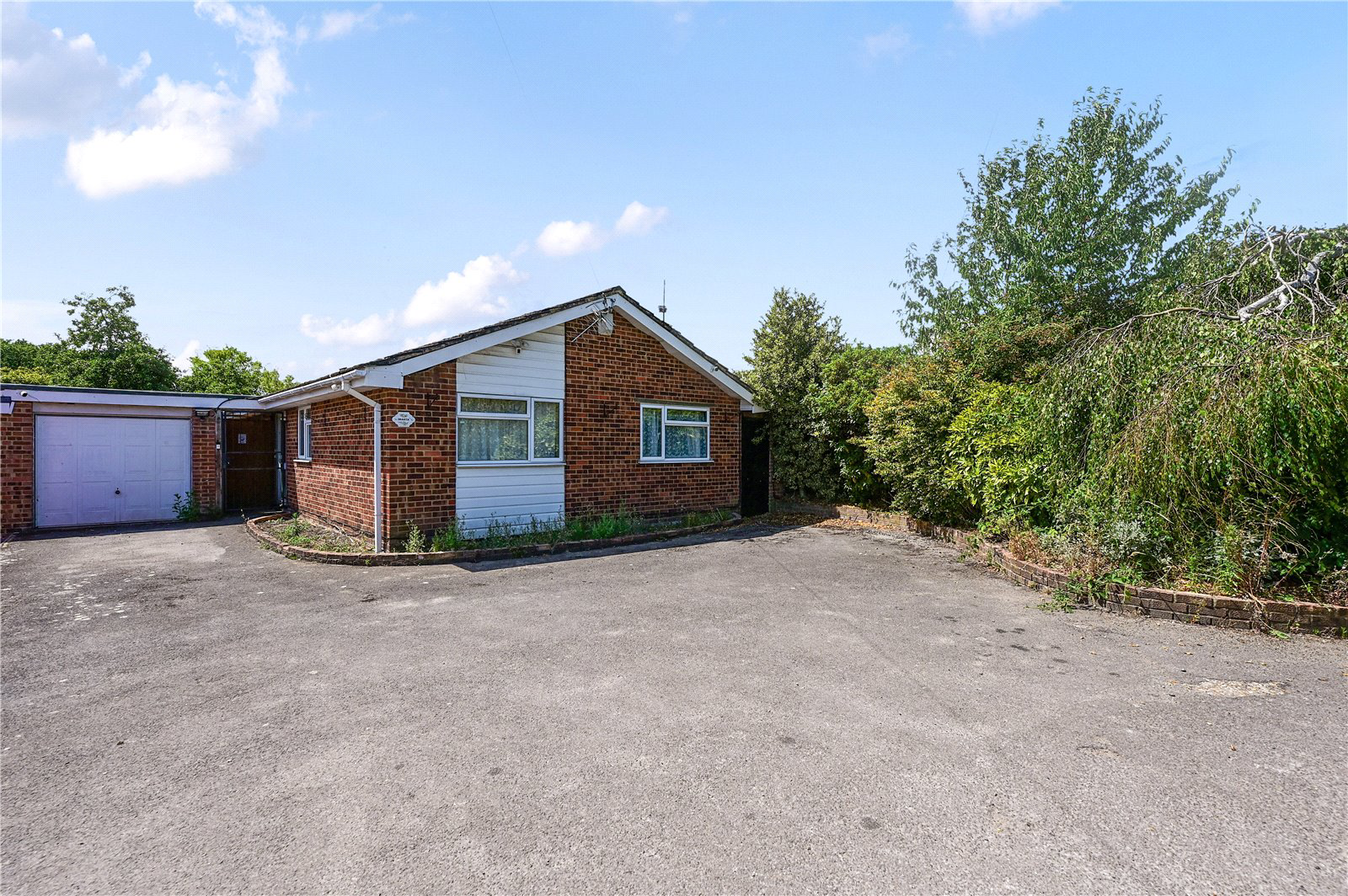 Harpers Road, Ash, Guildford, Surrey, GU12