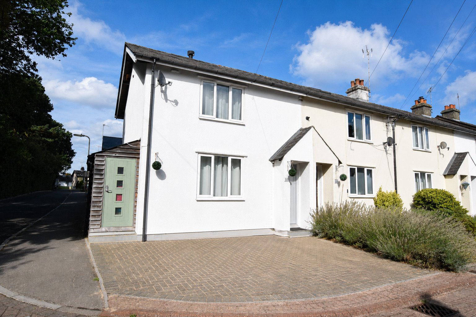 Pinehurst Avenue, Farnborough, Hampshire, GU14
