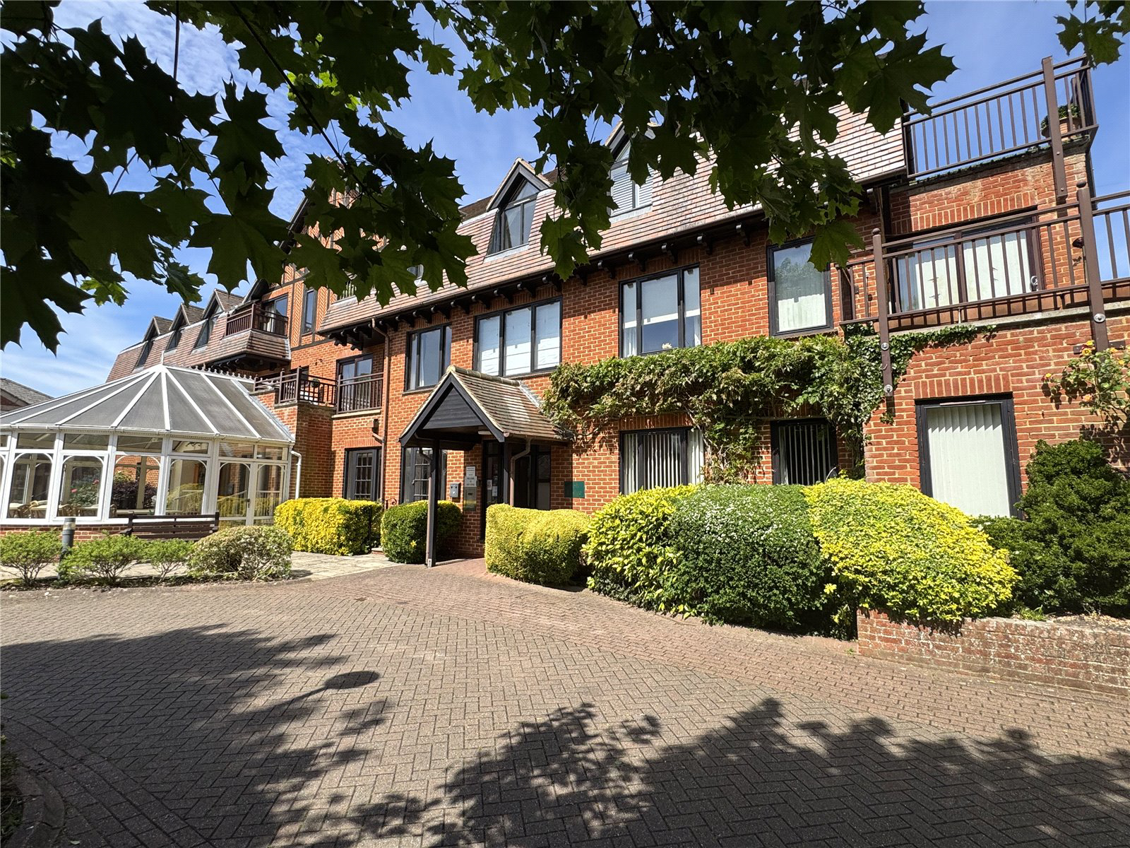 Hartford Court, Hartley Wintney, Hampshire, RG27