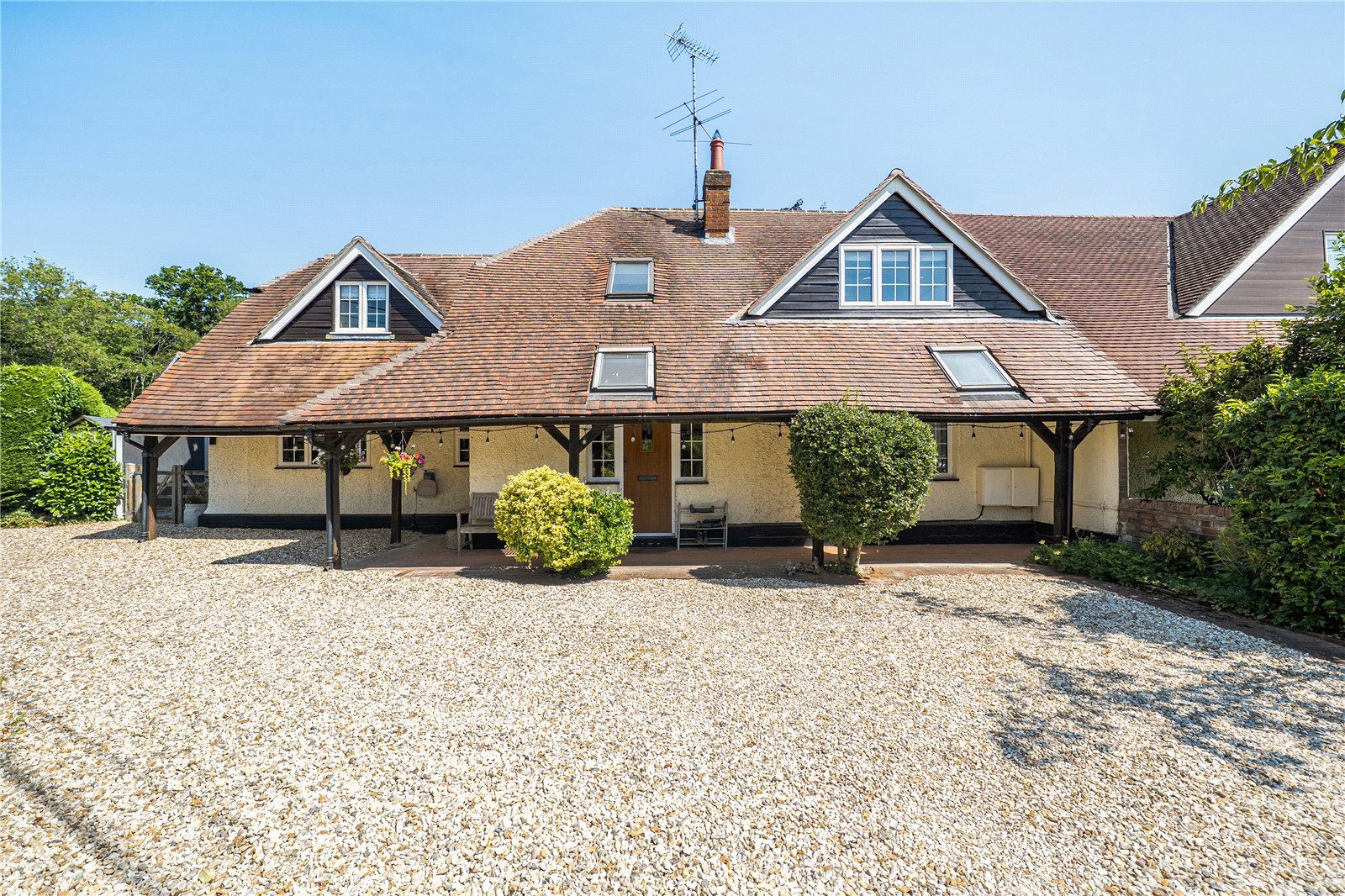 Ridge Lane, Rotherwick, Hook, Hampshire, RG27