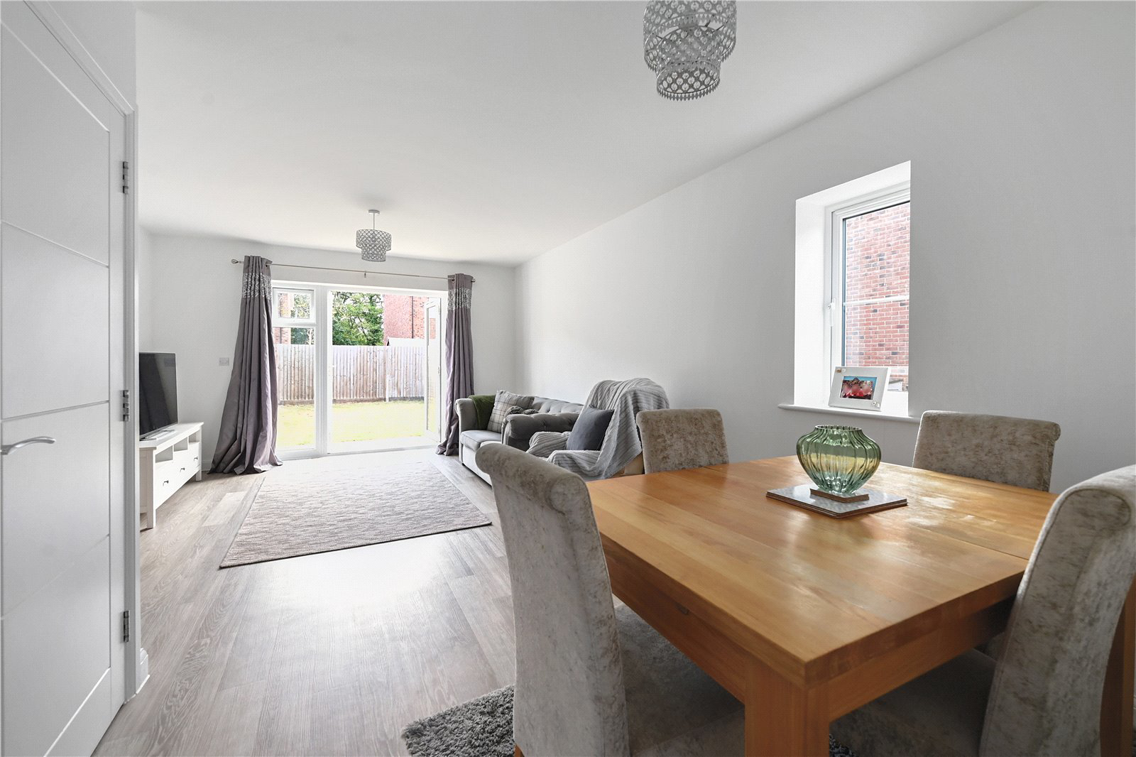 Cowdries Close, Ash, Guildford, Surrey, GU12, photo 3