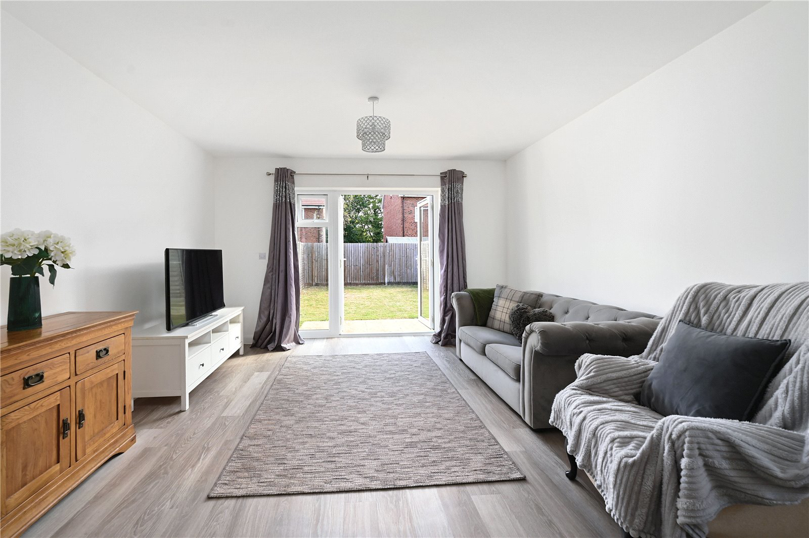 Cowdries Close, Ash, Guildford, Surrey, GU12, photo 4