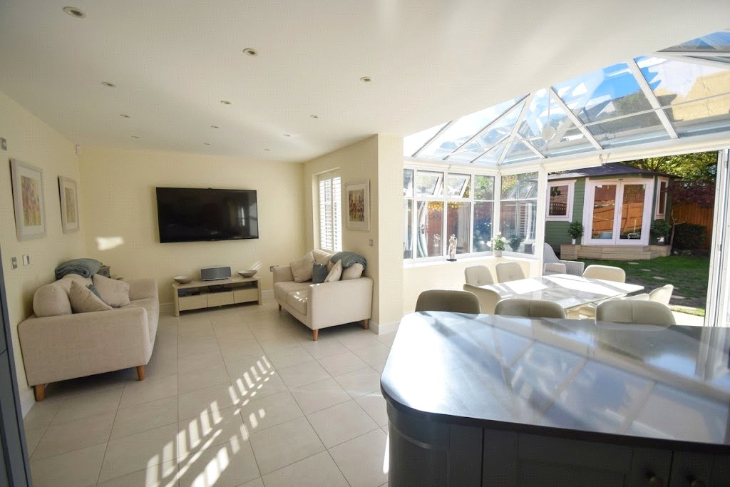 Cuckoo Crescent, Blackwater, Camberley, Hampshire, GU17, photo 20