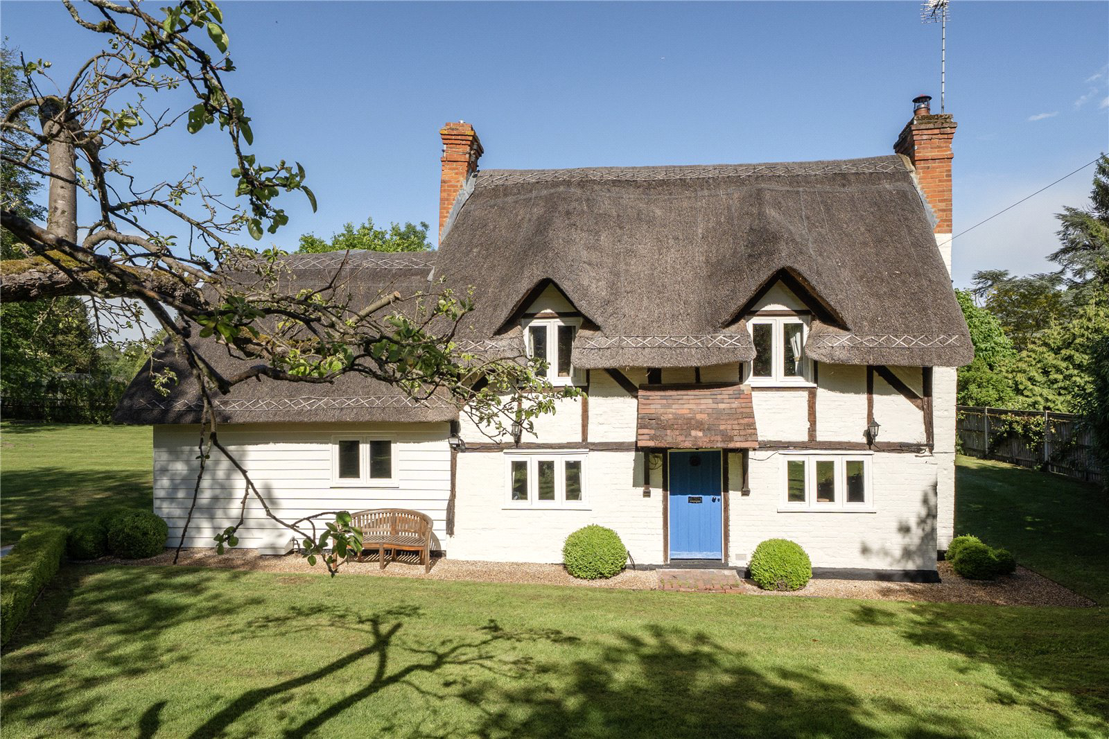 Thatch Cottage, Eversley, Hampshire, RG27, photo 18