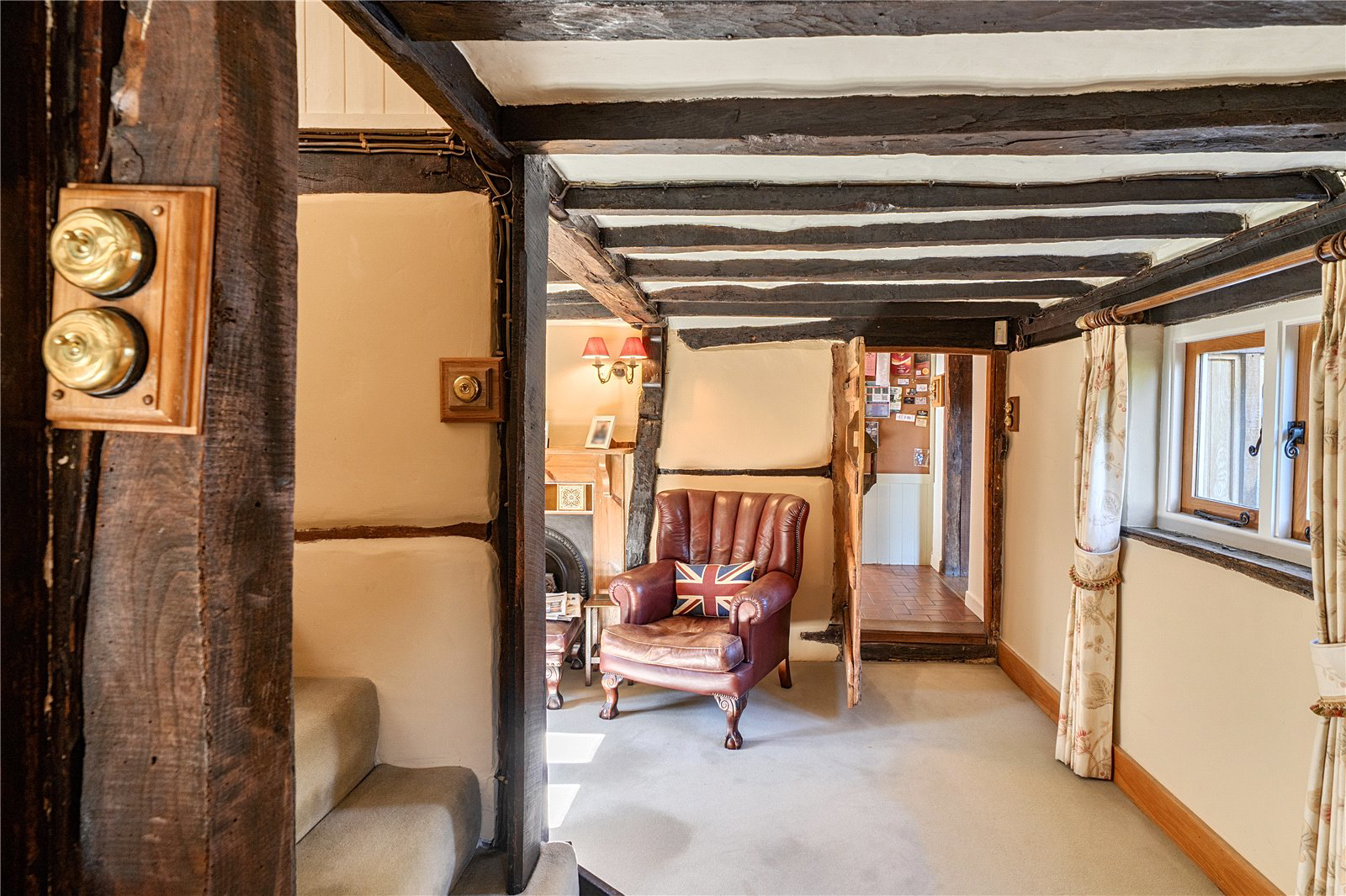 Thatch Cottage, Eversley, Hampshire, RG27, photo 8