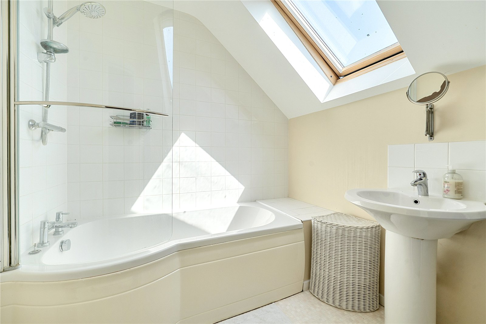 Reading Road, Hook, Hampshire, RG27, photo 18