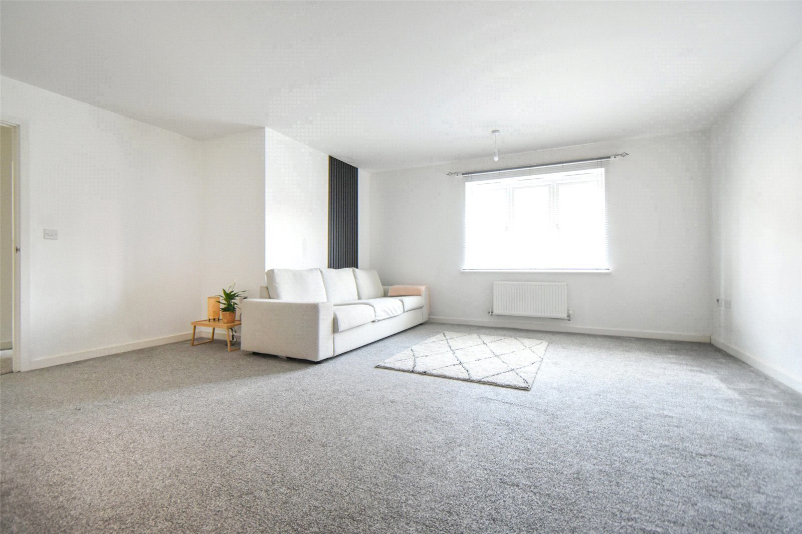 Runnymede Drive, Odiham, Hook, Hampshire, RG29, photo 3