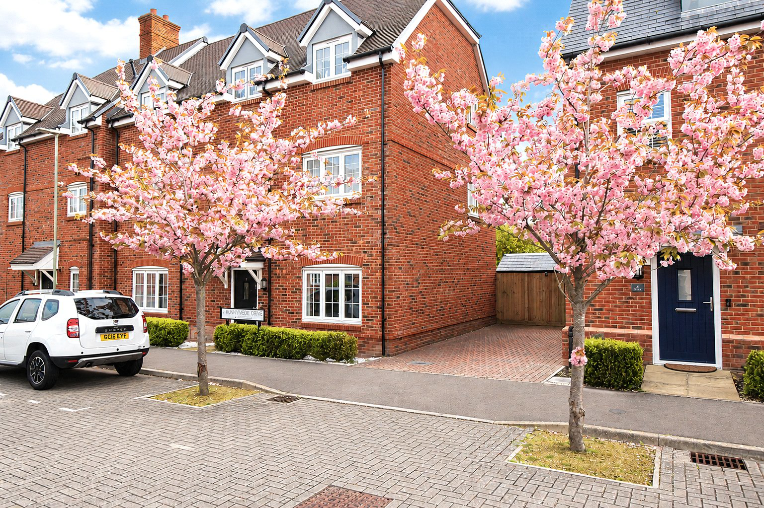 Runnymede Drive, Odiham, Hook, Hampshire, RG29