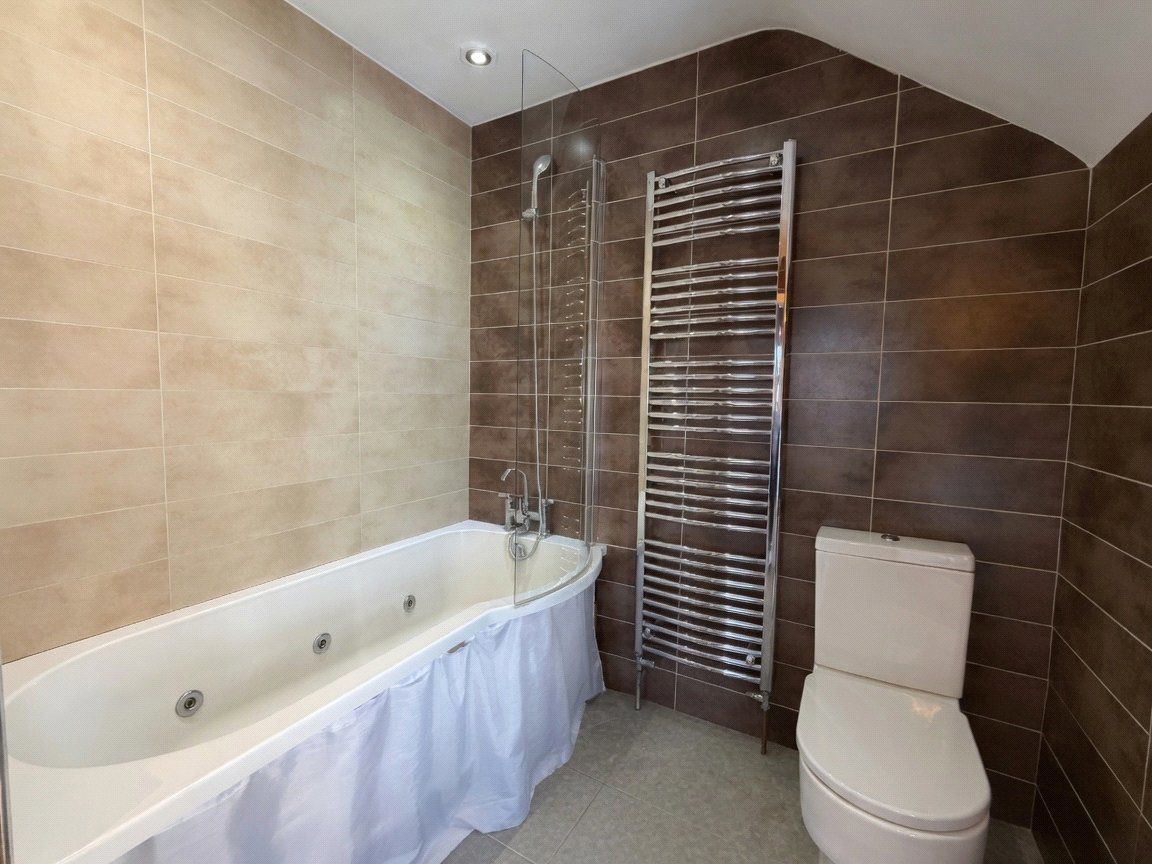 Ash Road, Aldershot, Hampshire, GU12, photo 8