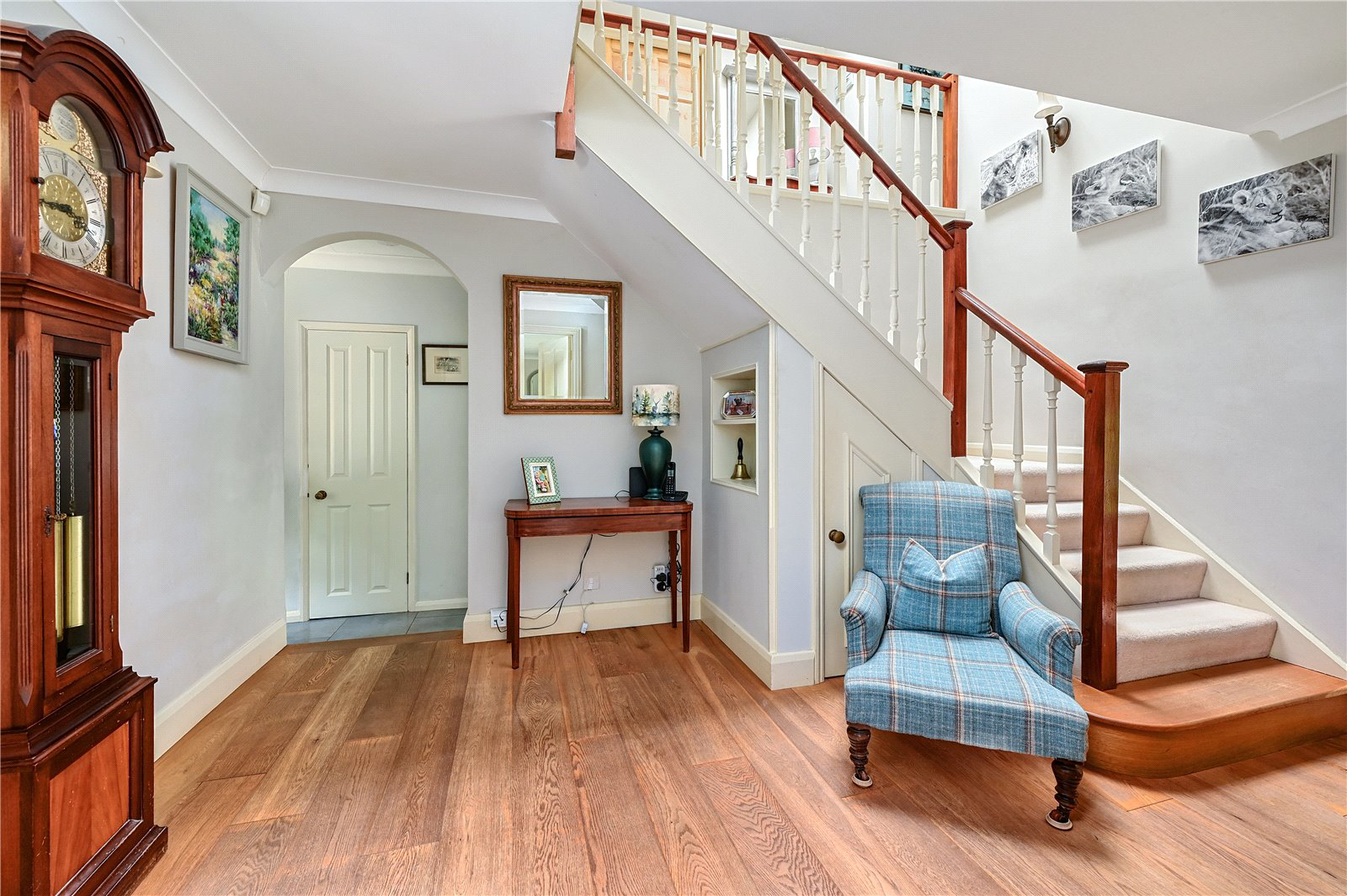 Hartley Wintney, Hampshire, RG27, photo 2