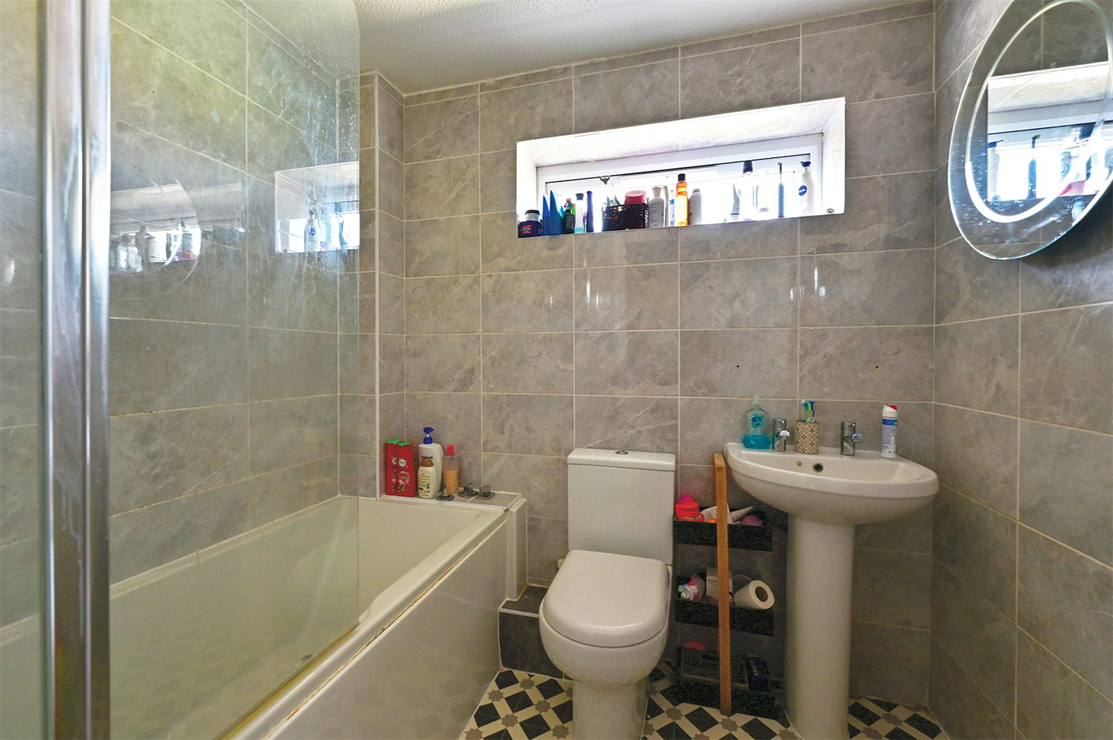 Photo 9