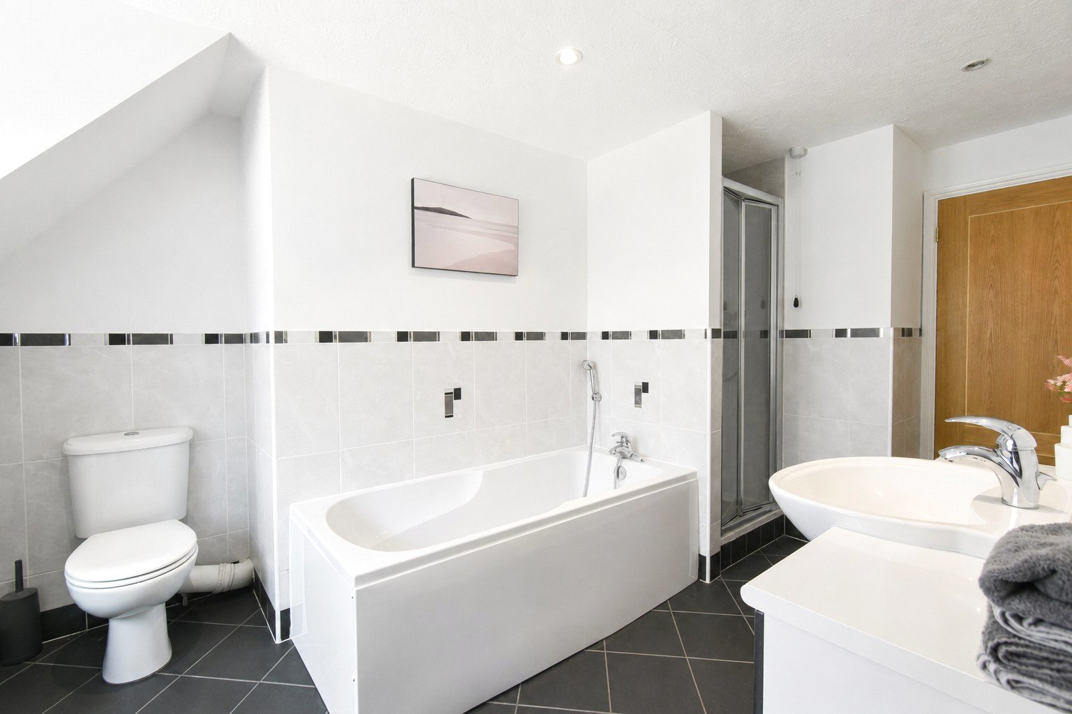 Seton Drive, Hook, Hampshire, RG27, photo 9