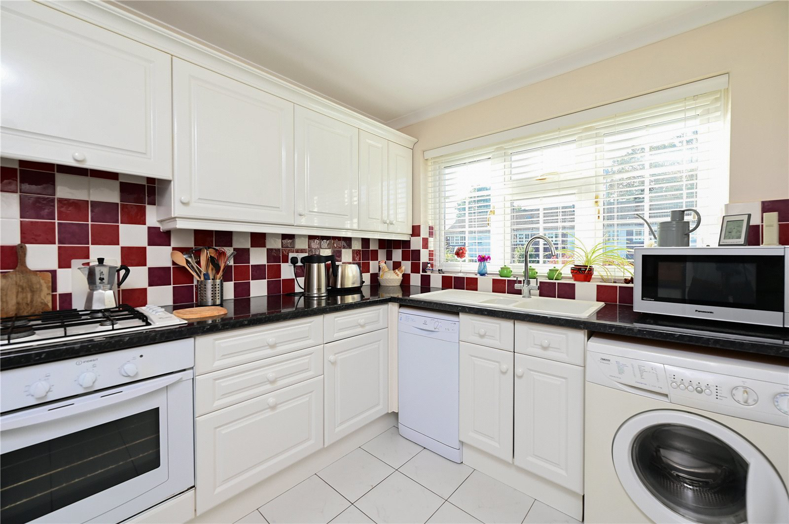 Harebell Close, Hartley Wintney, Hook, RG27, photo 5