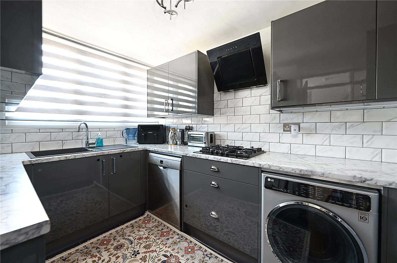 Shepherds Walk, Farnborough, GU14, photo 2