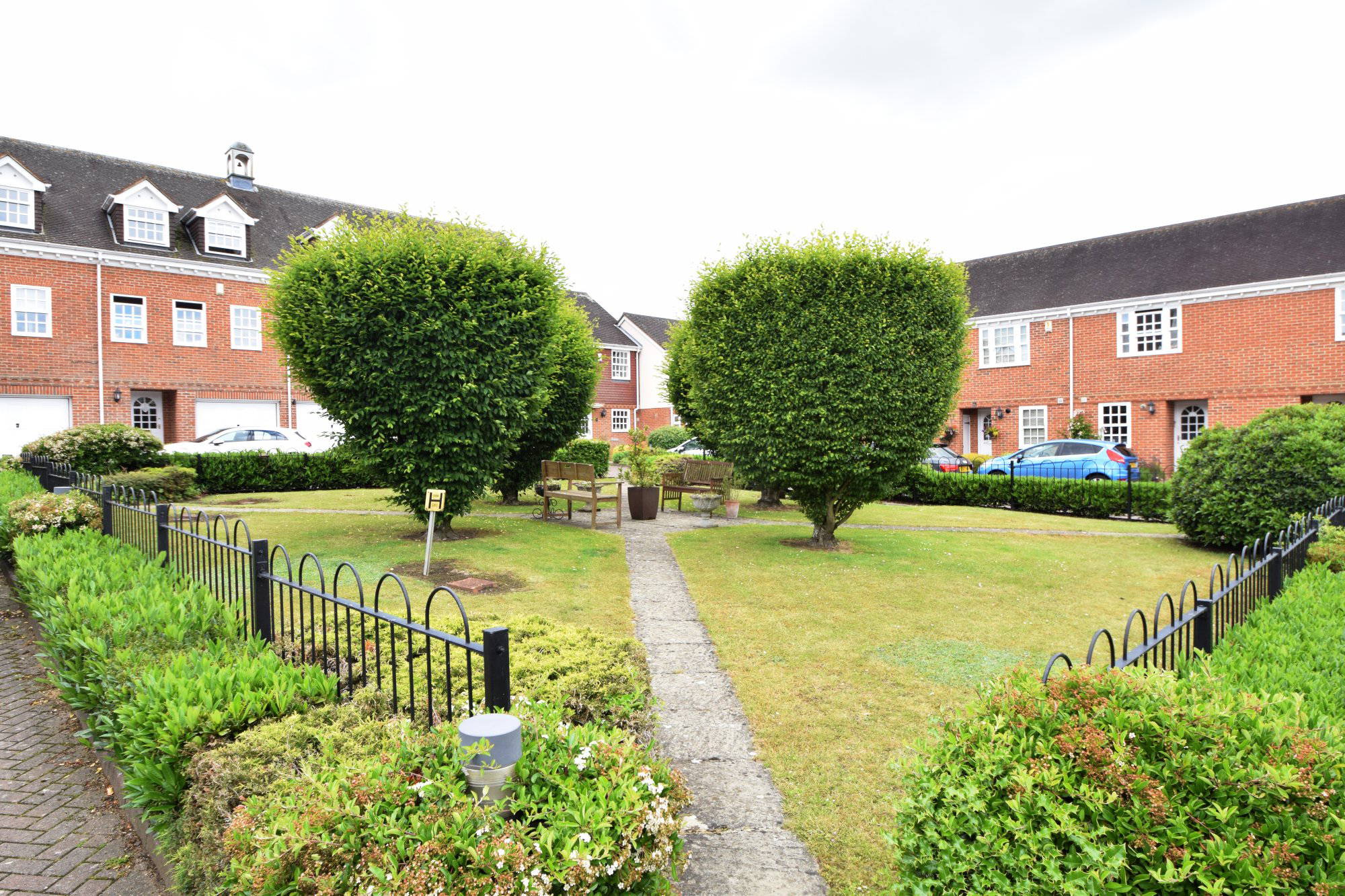 Calcott Park, Yateley, Hampshire, GU46, photo 14