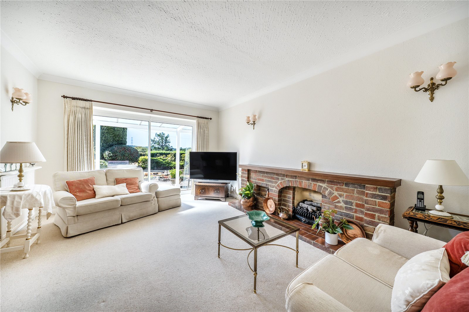 The Hurst, Winchfield, Hook, Hampshire, RG27, photo 2