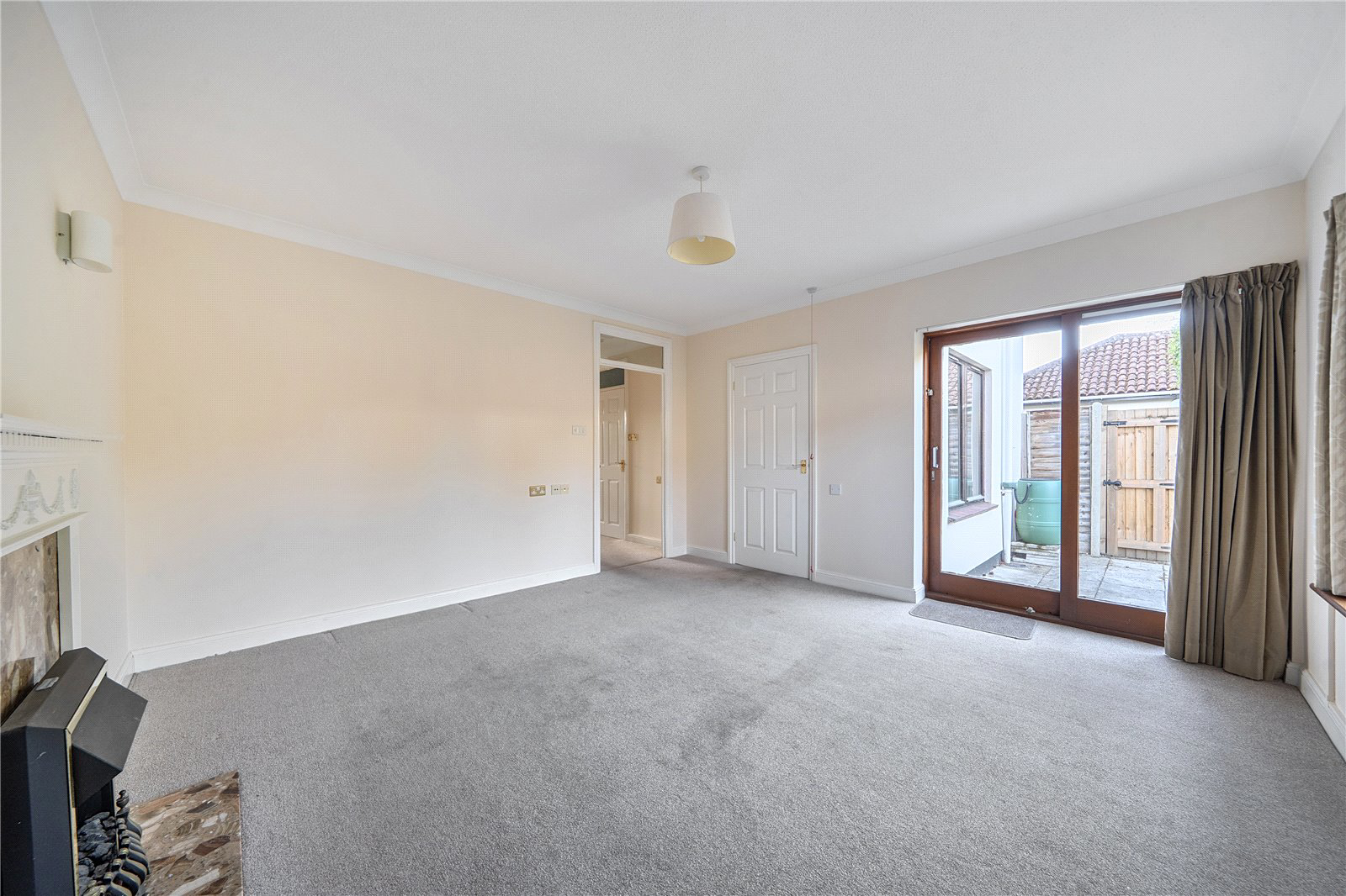Hartford Court, Hartley Wintney, Hook, Hampshire, RG27, photo 4