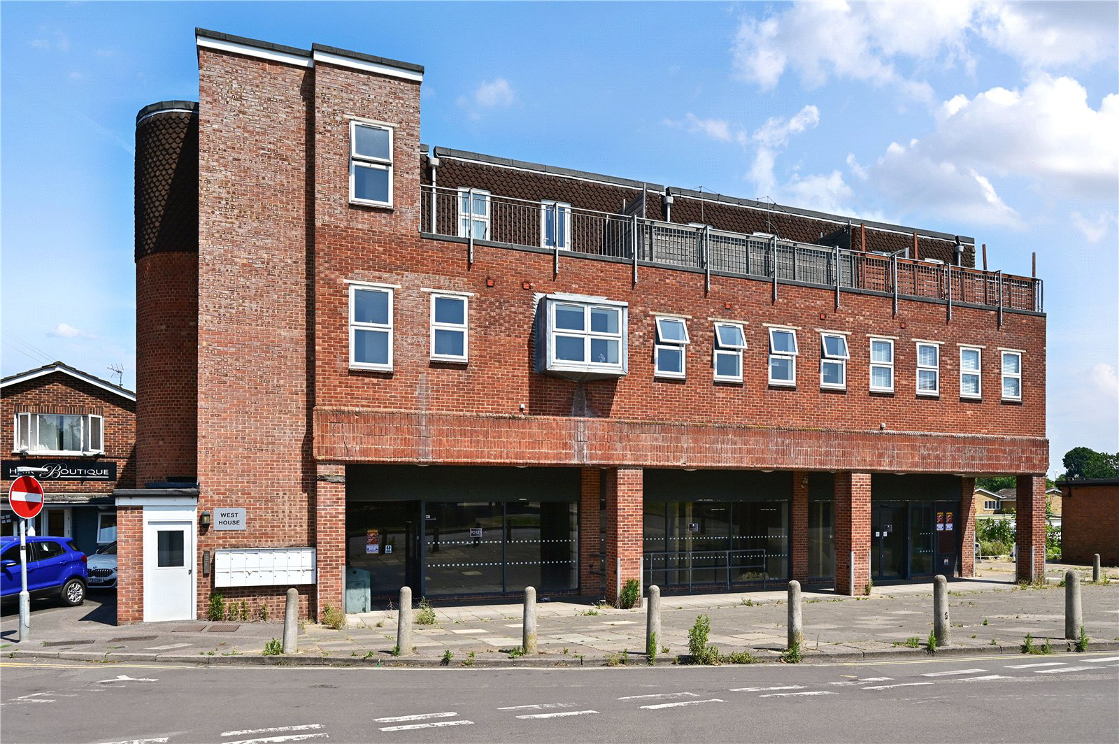 Plough Road, Yateley, Hampshire, GU46