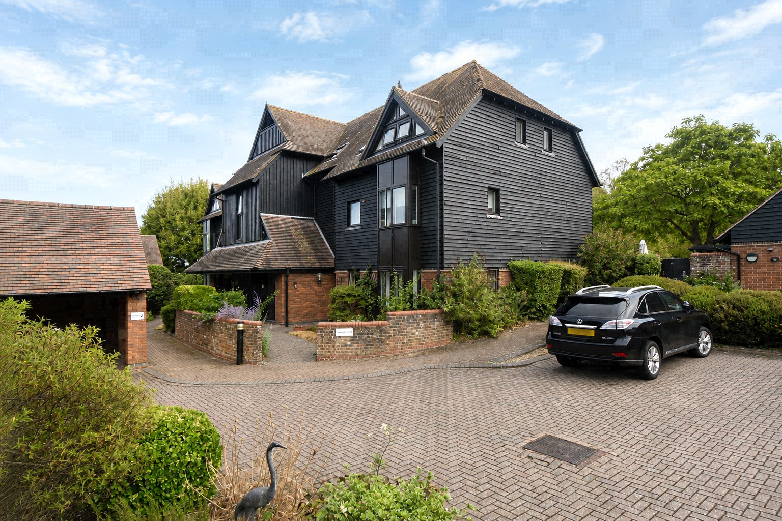 Palace Gate, Odiham, Hook, Hampshire, RG29