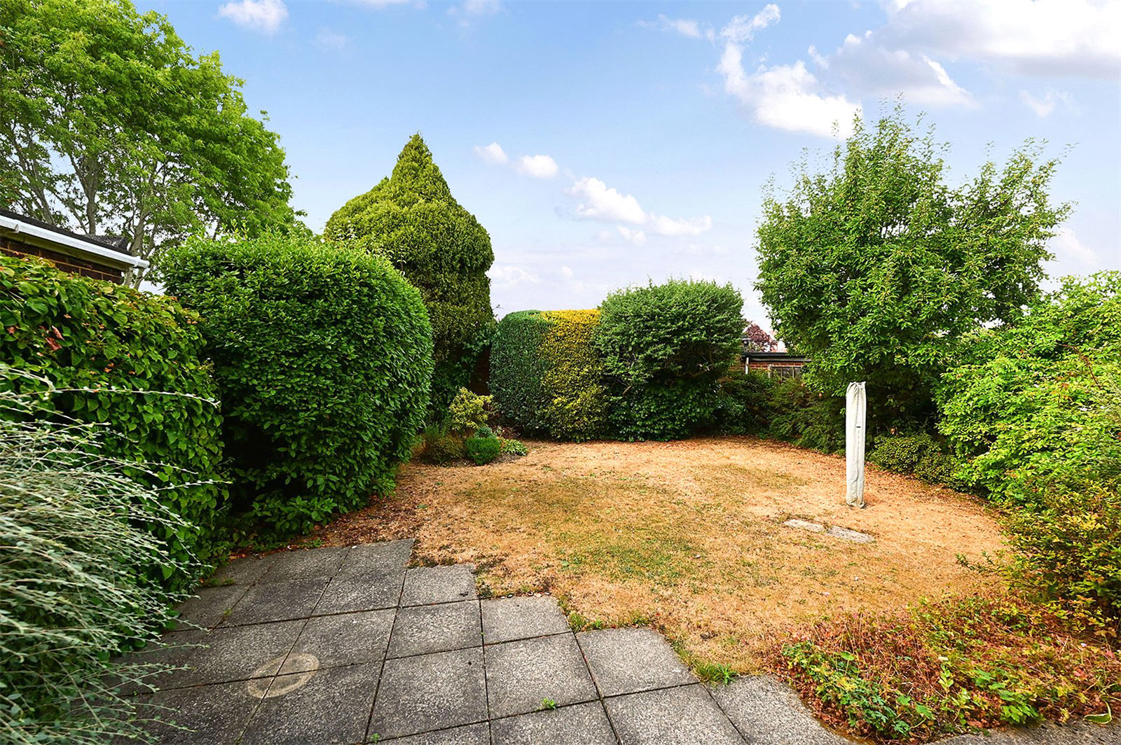 Blackwater Close, Ash, Guildford, Surrey, GU12, photo 2