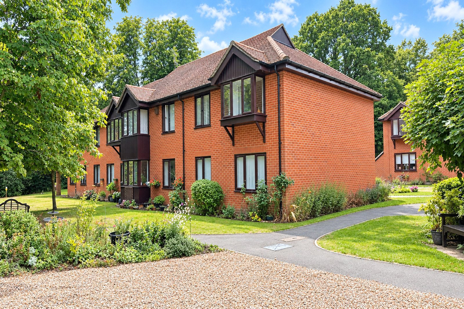 Berry Court, Hook, Hampshire, RG27