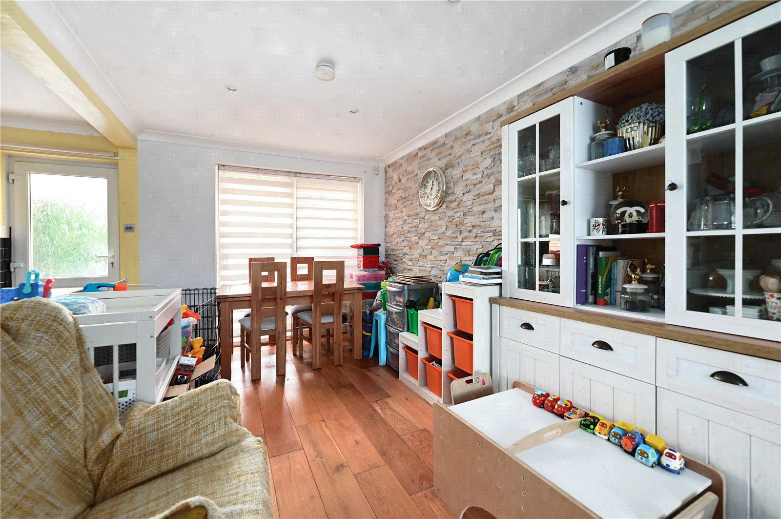 Fairview Road, Ash, Guildford, Surrey, GU12, photo 4