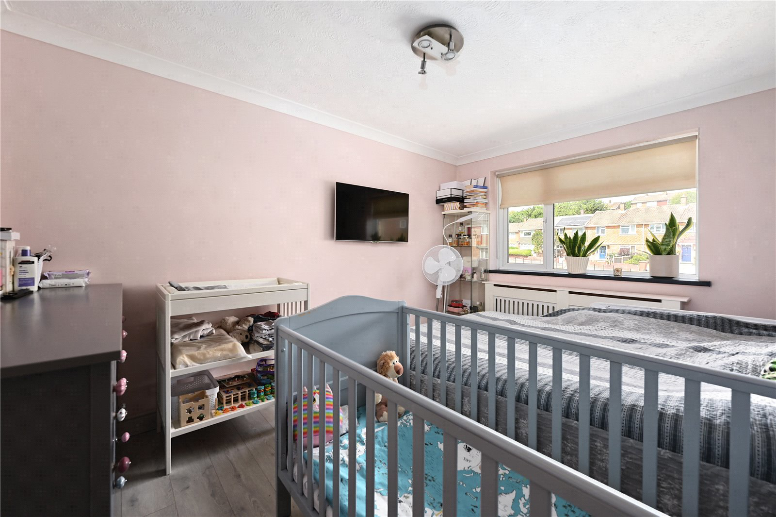 Fairview Road, Ash, Guildford, Surrey, GU12, photo 8
