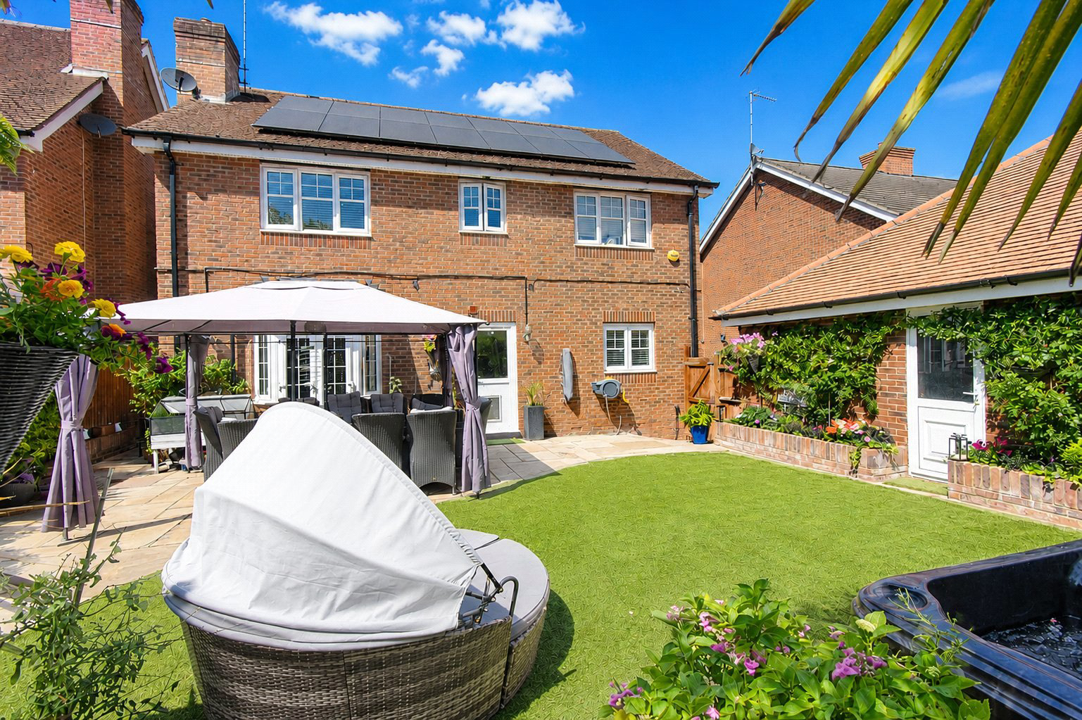 Athoke Croft, Hook, Hampshire, RG27, photo 2