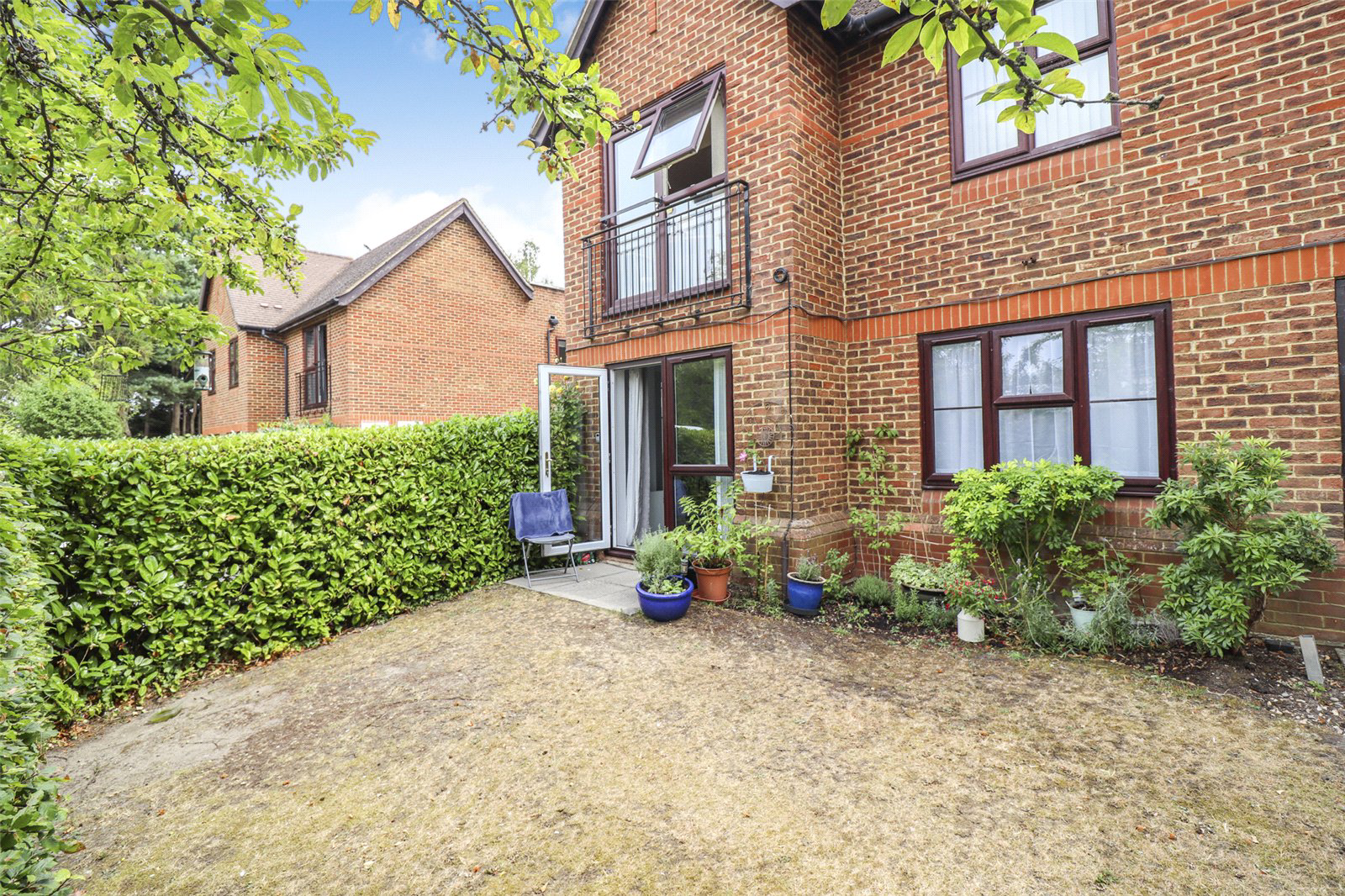Pinewood Court, Fleet, Hampshire, GU51