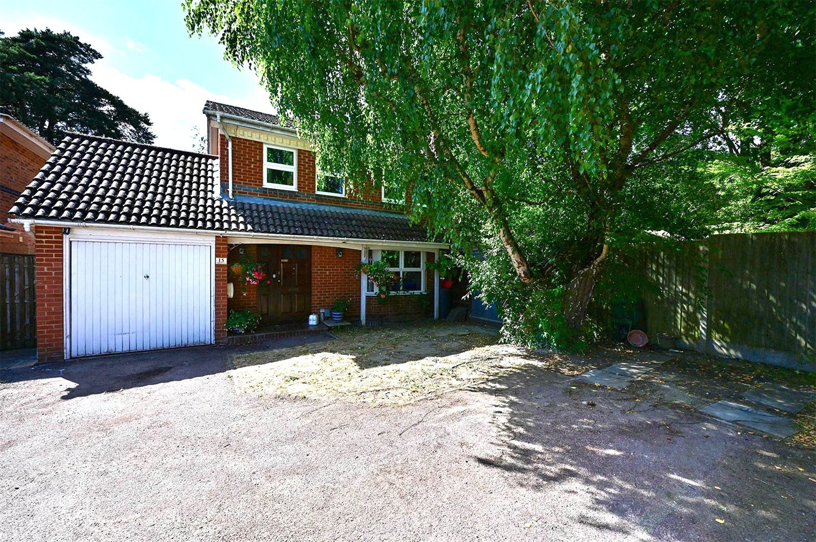 Oldwood Chase, Farnborough, Hampshire, GU14