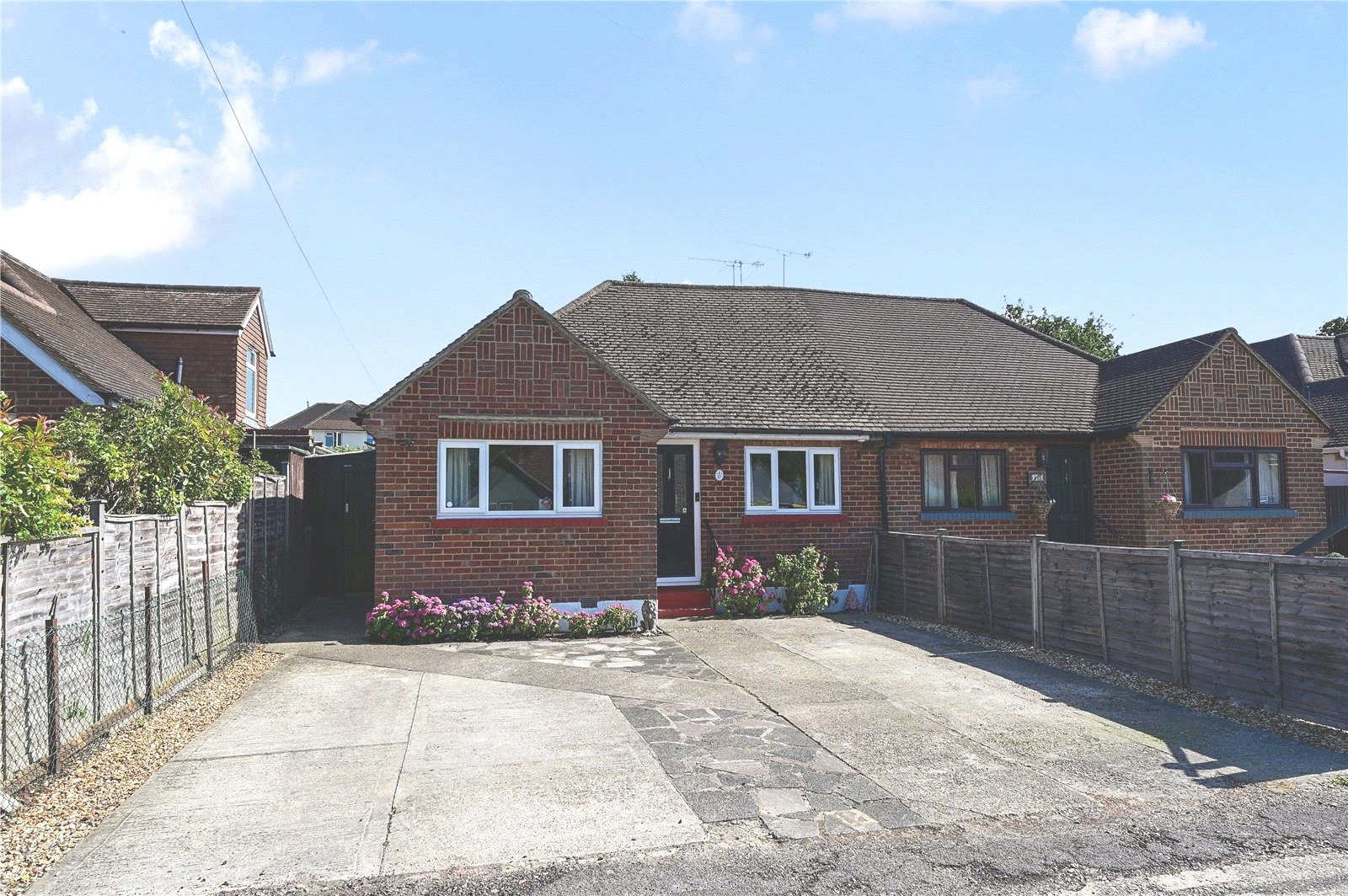 Kings Avenue, Tongham, Farnham, Surrey, GU10