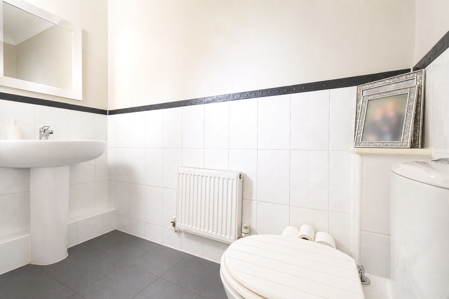 Kingsbridge End, Hook, Hampshire, RG27, photo 5