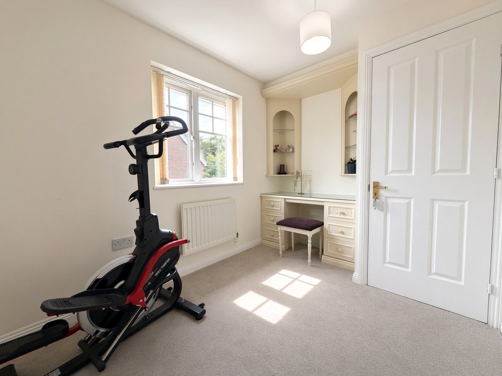 Glebe Close, Aldershot, Hampshire, GU11, photo 10